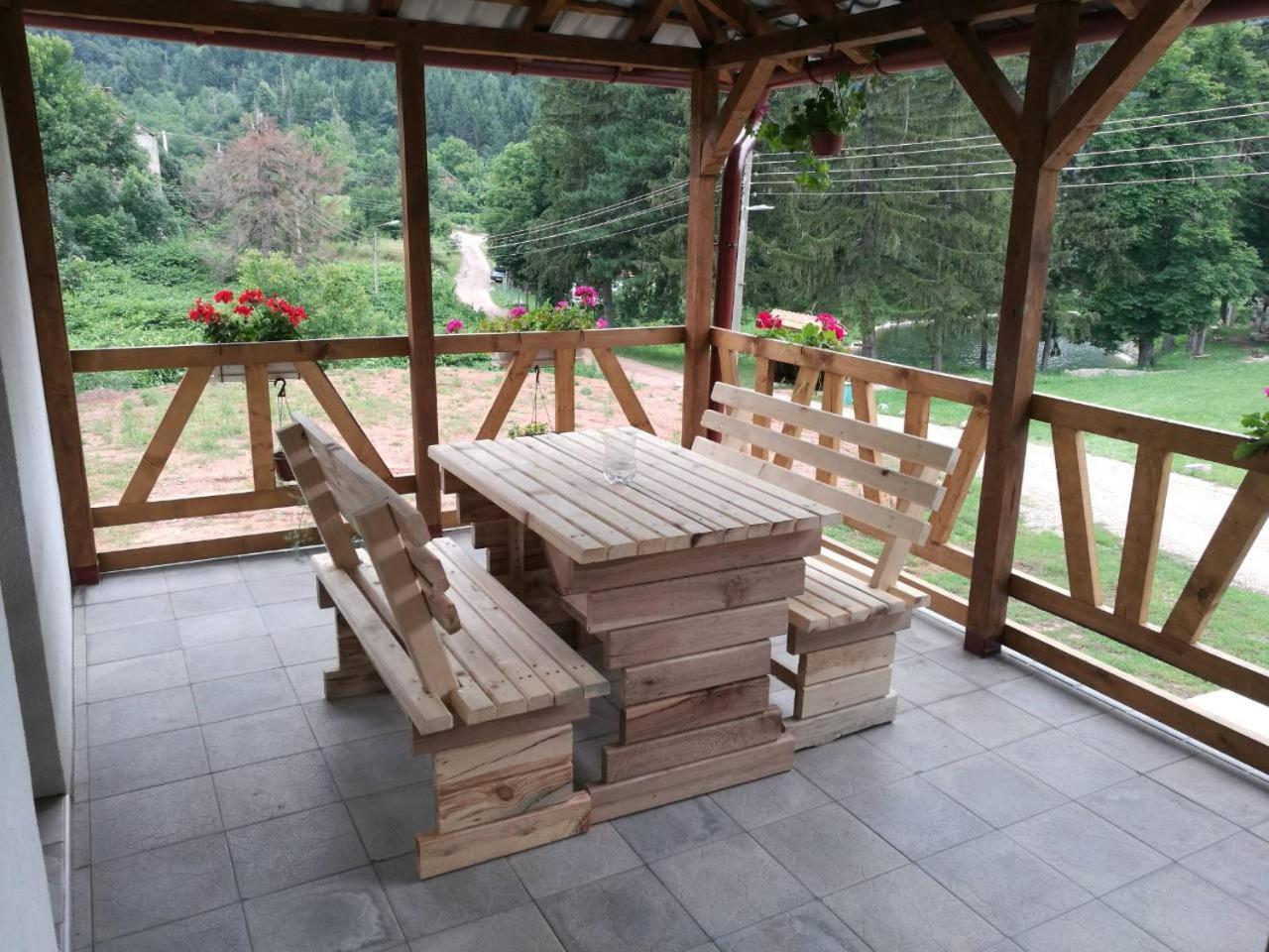 Apartmani Gmitrovic 르탄 외부 사진