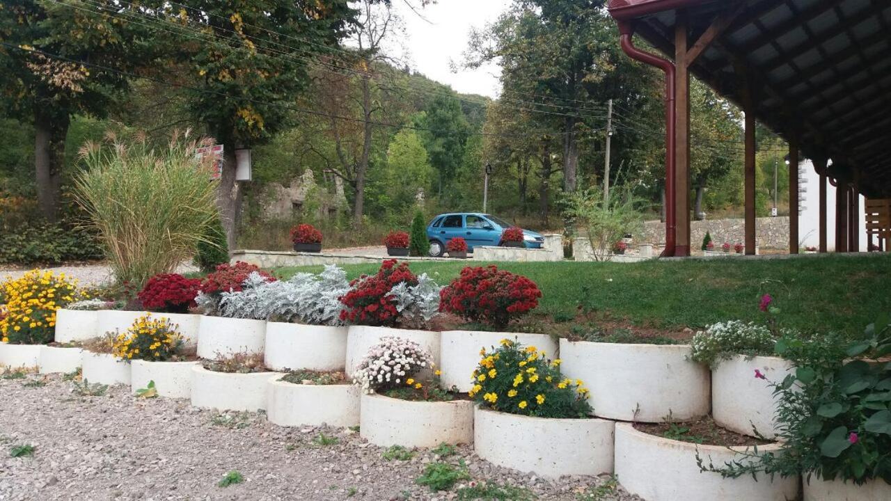 Apartmani Gmitrovic 르탄 외부 사진